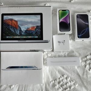 APPLE BOXES Apple MAC Book Pro, iPhone 14, iPhone 16 Pro Max, AirPods, iPencil.